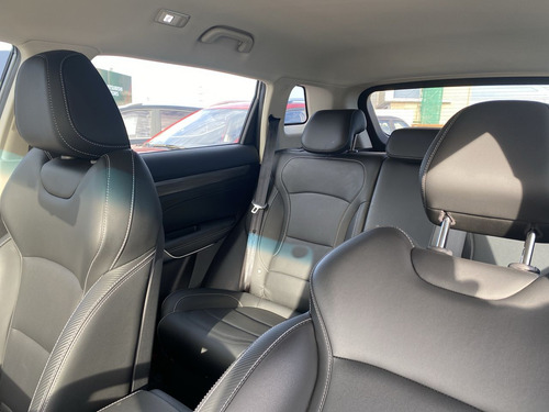 Geely Azkarra 2022