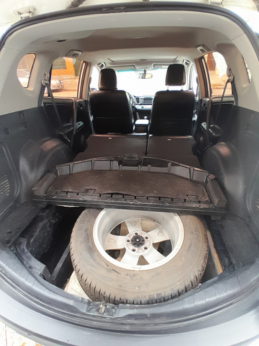 Toyota RAV4 2.5 4x4 6at