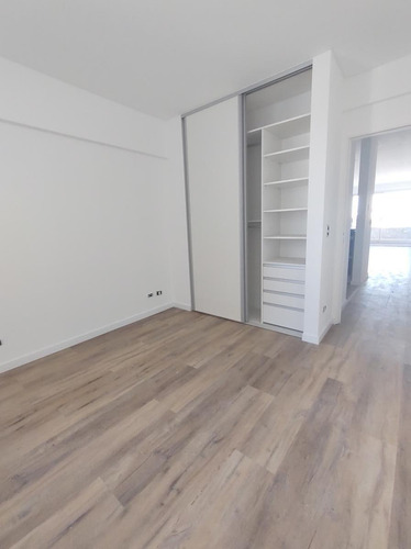 Imagen 23 de 30 de Alvarez Thomas Y Cespedes - Colegiales - 2 Amb Piso Alto!