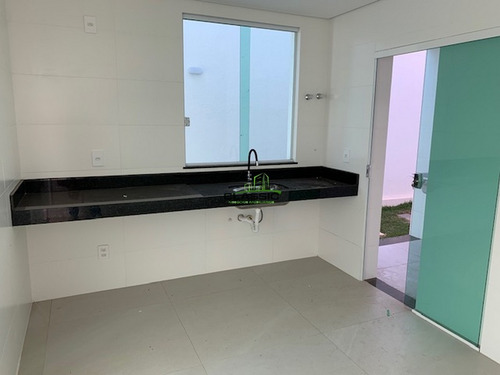 Imagem 8 de 25 de Casa Com 4 Quartos Para Comprar No Planalto Em Belo Horizonte/mg - 3849