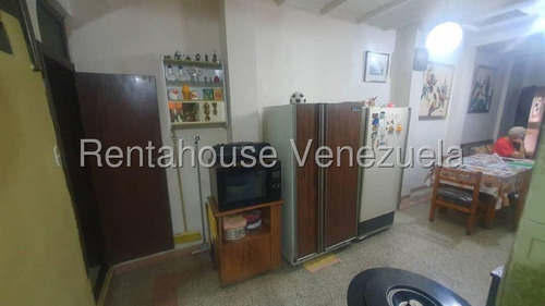 Te Lo Tengo Casa En Venta En Parr. Santa Teresa 25-8305 Mar