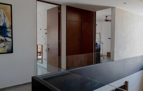 Casa En Venta En Calle Privada Ubicada En Temozón Norte, Mérida.