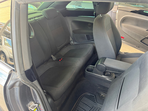 Volkswagen Beetle 2.5 Sound Tiptronic At