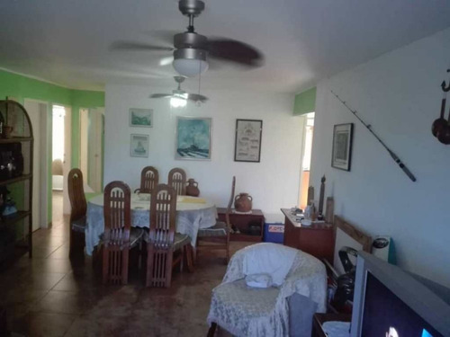 Imagen 4 de 11 de Se Vende Apartamento Cómodo Via Curiepe Cerca Del Flamingo