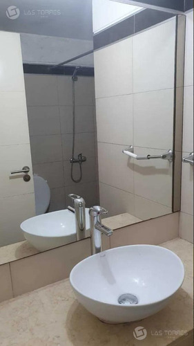 Apartamento - Pocitos Nuevo - Patio Con Parrillero, G.c 3.000