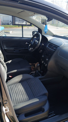 Volkswagen Suran Highline mod 2012