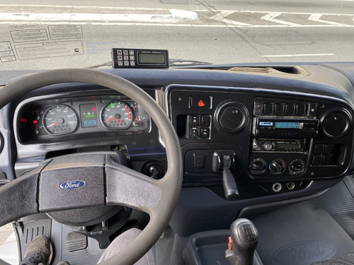 Imagem 11 de 15 de Ford Cargo 1319 Ano 2013 Frigorifico Ñ 1717 1517 1419 1418