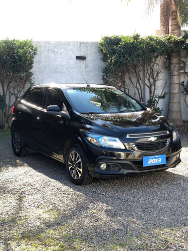 Imagen 3 de 21 de Chevrolet Onix 2013 1.4 Ltz Mt 98cv