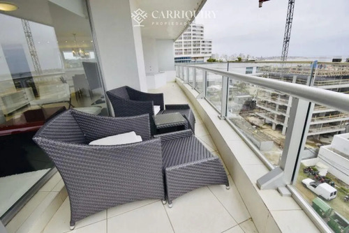 Apartamento En Alquiler Playa Mansa 3 Dormitorios Seasons