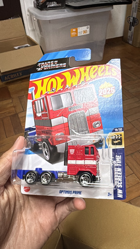 Hot Wheels Optimus Prime Transformers - Hyw26 Vermelho