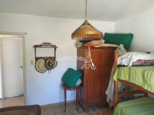 Casa Con Muy Buena Ubicacion- Ref: 3500