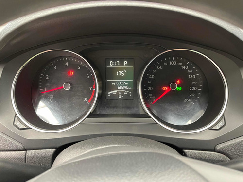 Imagen 9 de 12 de Volkswagen Jetta 2017 2.0 Tiptronic At