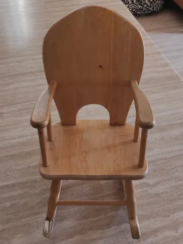 Mecedora En Madera Para Niños (Usado)