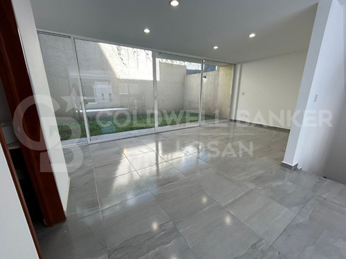Renta De Casa En Aqua Ii, Lago Esmeralda