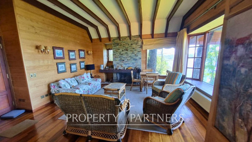 Casa De Veraneo En El Lago Panguipulli