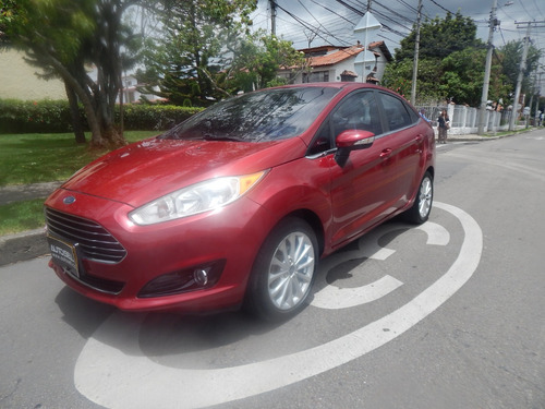 Ford Fiesta TITANIUM MT