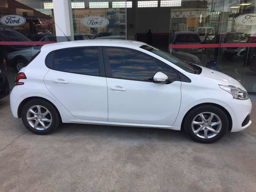 Peugeot 208 1.2 Active