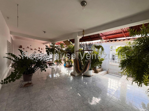 Casa En Venta Urb Corinsa Cagua 25-16729 Jecg