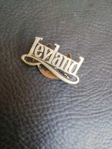 Leyland Antiguo Pin De Metal 