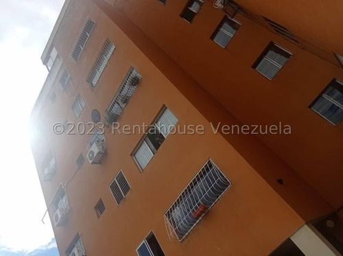 Apartamento En Venta Zona Este De Barquisimeto Flex: 24-1602 Ea1