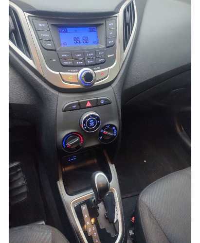 Hyundai HB20 1.6 COMFORT PLUS 16V FLEX 4P AUTOMATICO