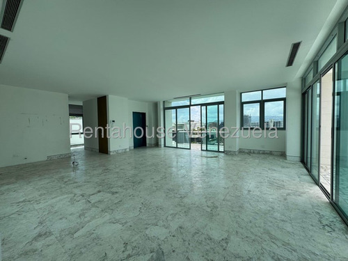 En Venta Exclusivo Apartamento Ubicado En La Castellana