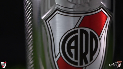 Vaso Guiro Oficial River Cumbia Con Raspador Y Caja 3/4 L