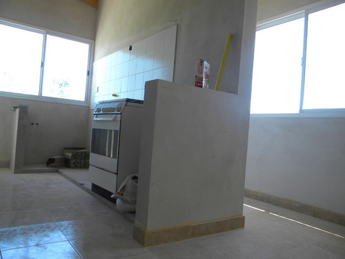 Imagen 5 de 6 de Excelente Propiedad Para Inversores! Casa Y Local Lote 10x74