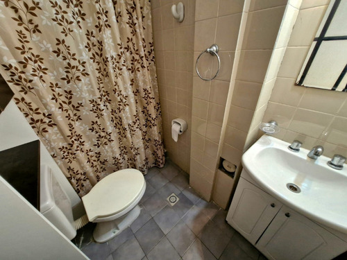 Excelente !tres Viviendas-casa En 2 Plantas - Monoambiente Y 2 Ambientes Terraza