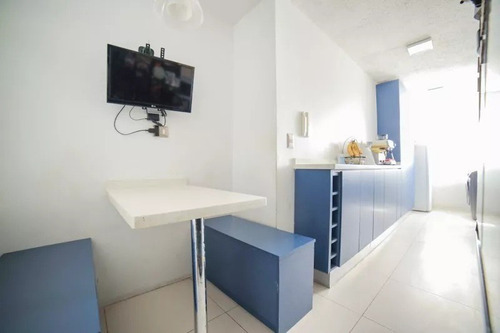 Departamento En Venta De 3 Dorm. 2 Baños En Las Condes