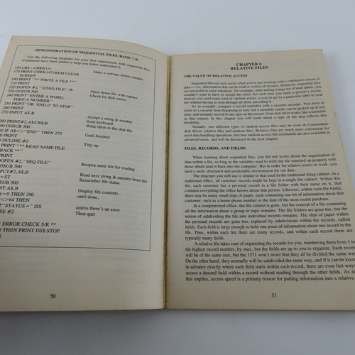 L2316 Commodore 1571 Disk Drive Users Guide (Usado)