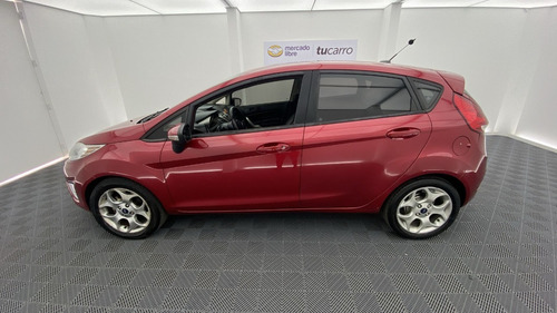 Imagen 4 de 25 de Ford Fiesta 2011