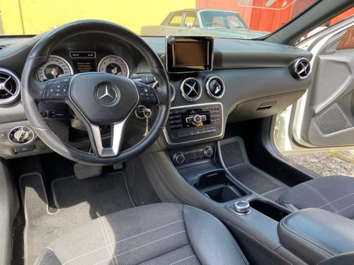 Classe A 200 1.6 Tb 16v Urban 156cv Aut.