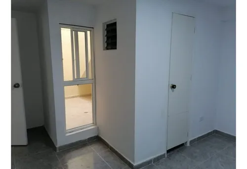 Arriendo Casa Independiente Unifamiliar En El Refugio, Cali