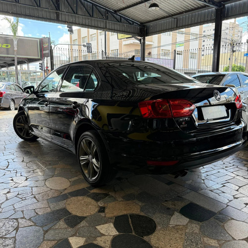 Volkswagen Jetta 2.0 COMFORTLINE FLEX 4P TIPTRONIC
