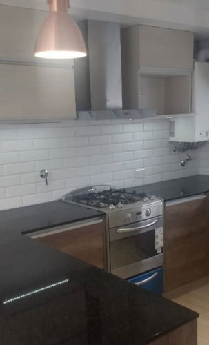 Imagen 3 de 11 de Piso 3 Amb Balcón A Estrenar Plaza Mitre Con Cochera