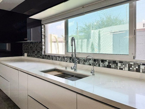 Residencia En Venta Club Atlas El Salto Jalisco