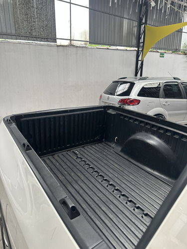 Volkswagen Saveiro Saveiro Robust 1.6 Total Flex 8V