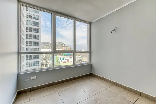 Departamento Av Independencia. Piso 4. Vista Oriente