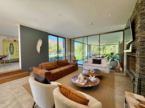 Espectacular Casa En Venta, Las Brisas