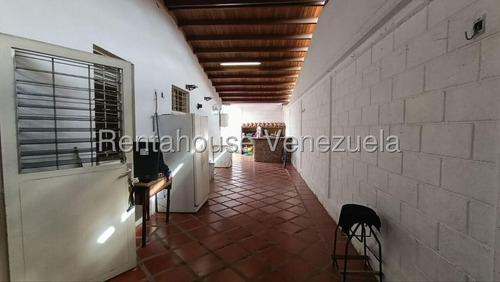 Edel Vargas Vende Bella Casa En Urbanismo Privado Cabudare