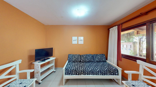 Complejo De Duplex Con Pileta Climatizada
