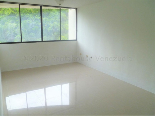 Imagen 2 de 13 de Rentahouse Concepto 0414-412.8424 / 22-15974