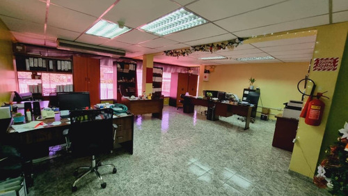 Imagen 10 de 15 de Johanna Castillo Vende 04145951217 Galpon En Guacara