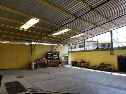 Imagen 3 de 12 de Venta Local Comercial Urb. Los Caobos Av. La Romana Cod.448102