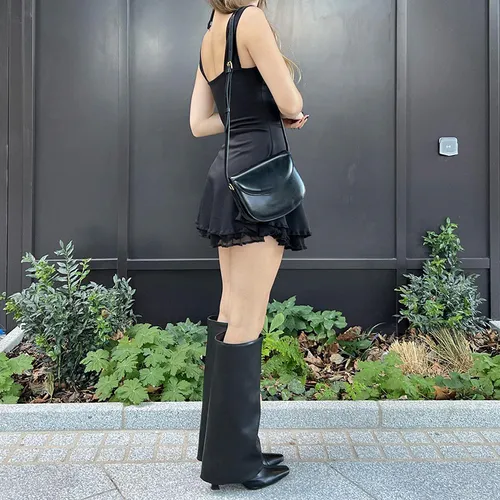 Vestidos Góticos Negros Sin Mangas Con Cuello Cuadrado