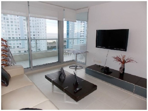 Imagen 3 de 26 de Apartamento En Venta Mansa, 2 Dormitorios, Punta Del Este