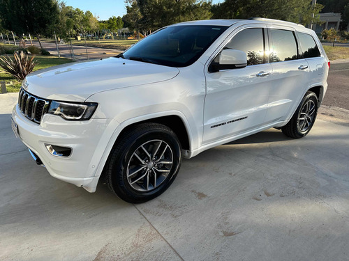 Jeep Grand Cherokee 3.6 Limited 286hp Techo + Llantas 18