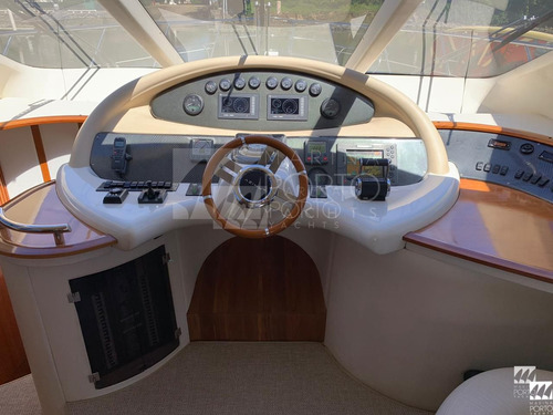 Imagem 2 de 9 de Intermarine 600 Full