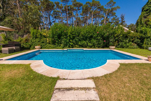 Imagen 21 de 28 de Casa Venta 4 Dormitorios Lugano Punta Del Este